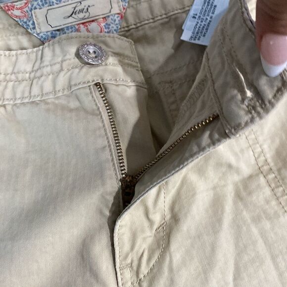 Levi’s Tan Khaki Color Rolled Hem Shorts Tonal Striped - Picture 12 of 14